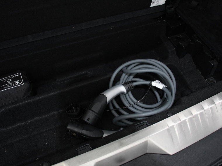 Vehicle Image 36