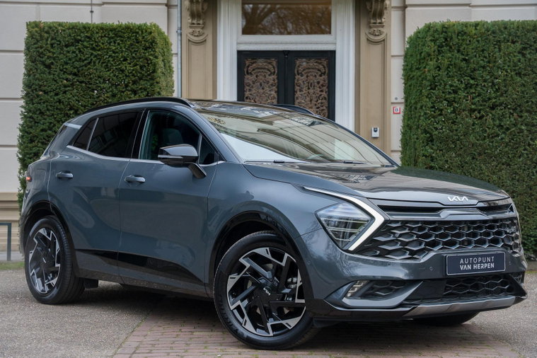 Vehicle Image 7