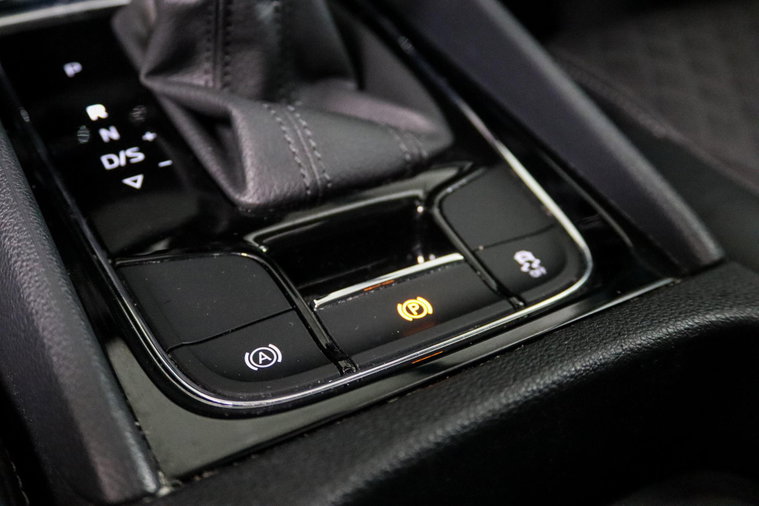 Vehicle Image 36