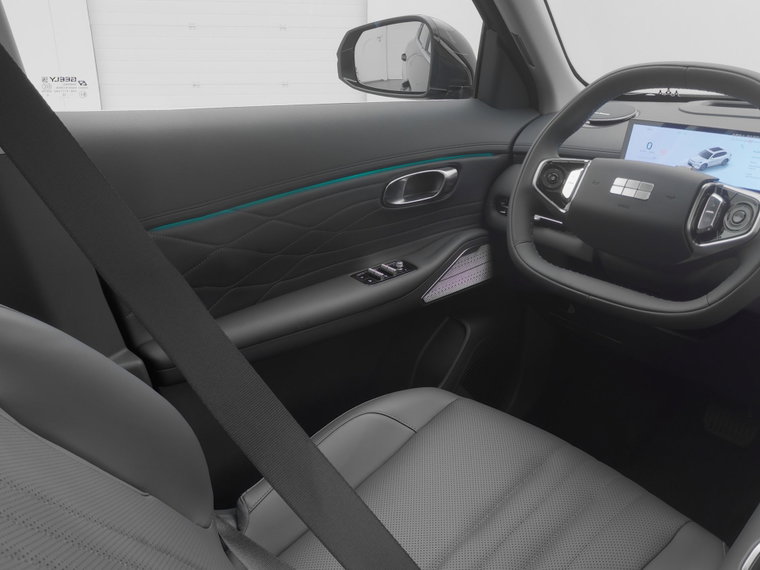 Vehicle Image 11