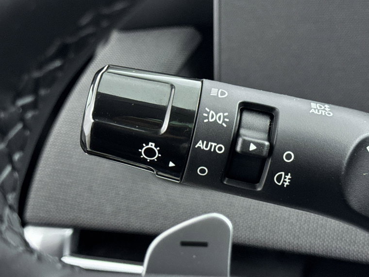 Vehicle Image 26