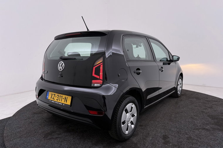 Vehicle Image 32