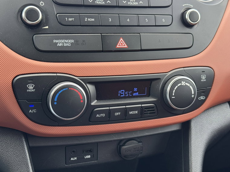 Vehicle Image 19