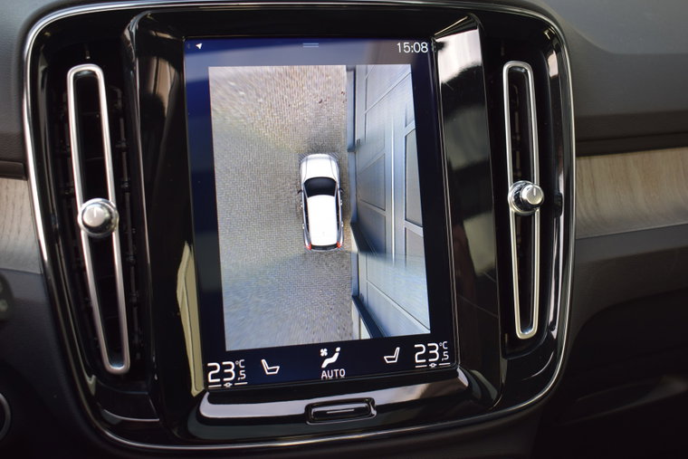 Vehicle Image 15