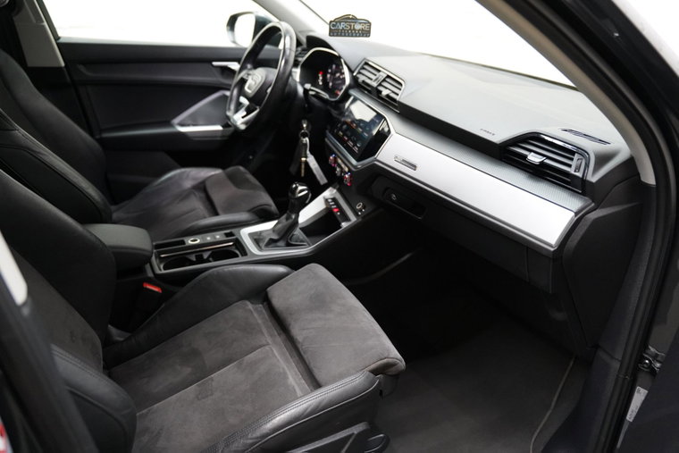 Vehicle Image 36