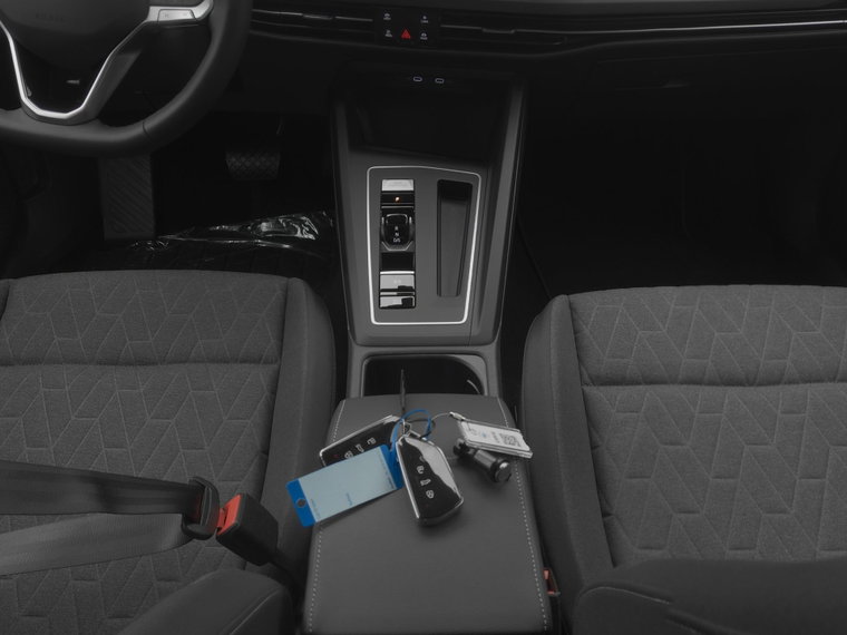 Vehicle Image 12