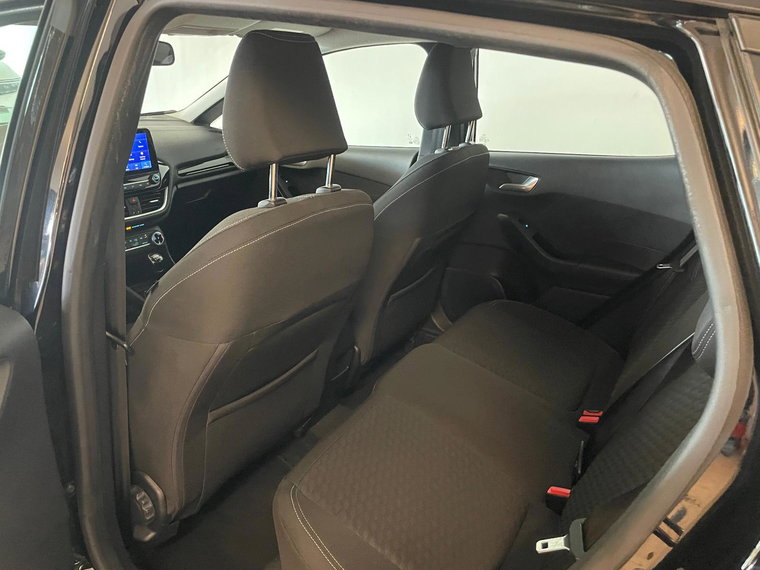 Vehicle Image 38