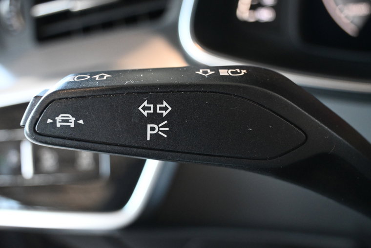 Vehicle Image 42