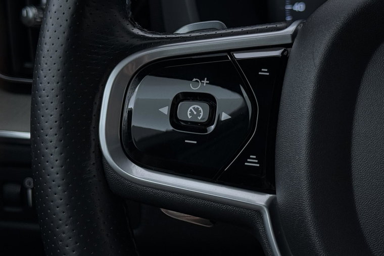 Vehicle Image 40