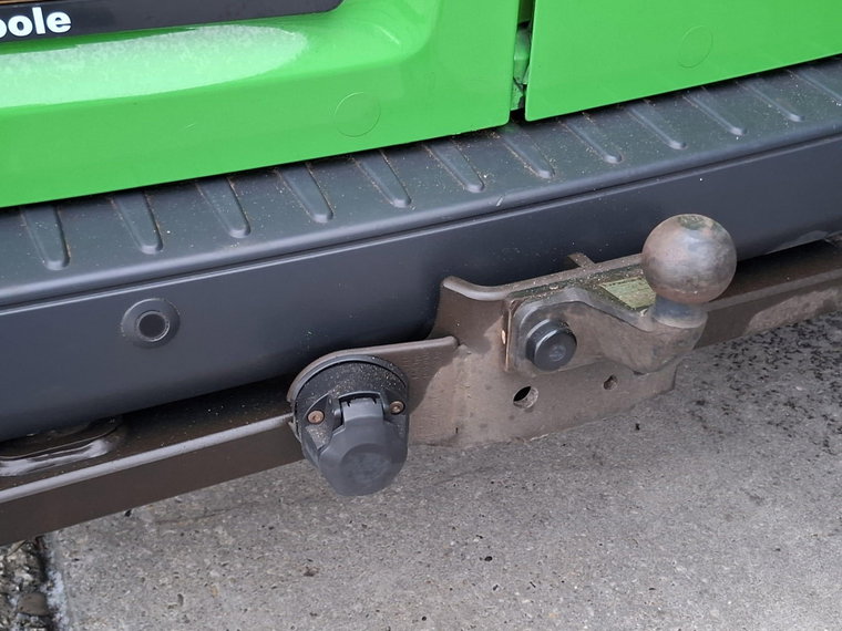 Vehicle Image 12