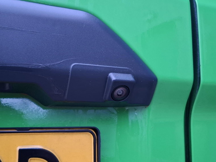 Vehicle Image 13