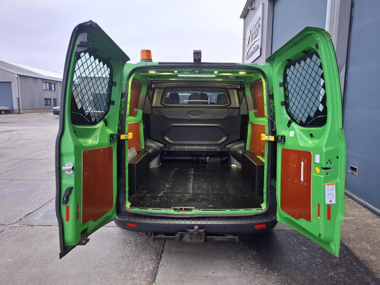 Vehicle Image 19