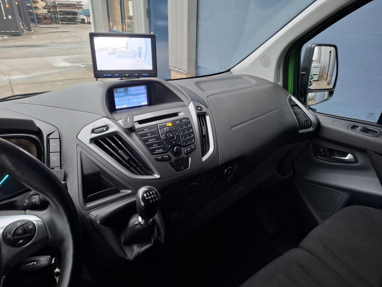 Vehicle Image 28