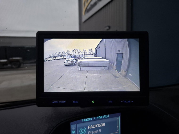 Vehicle Image 30