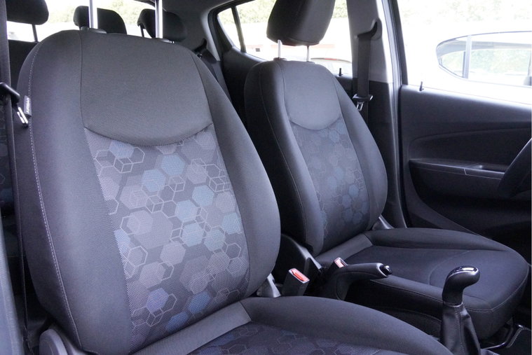 Vehicle Image 15