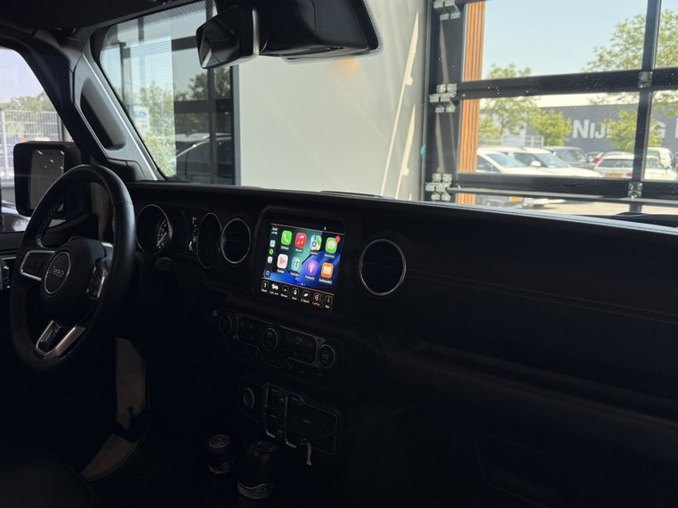 Vehicle Image 29