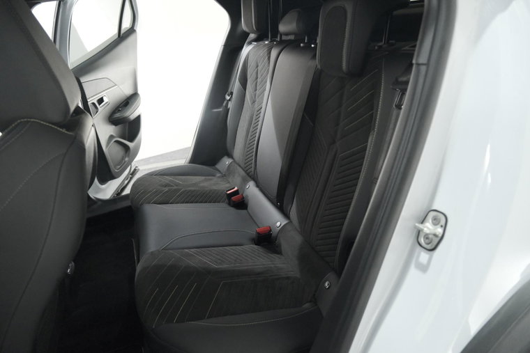 Vehicle Image 37