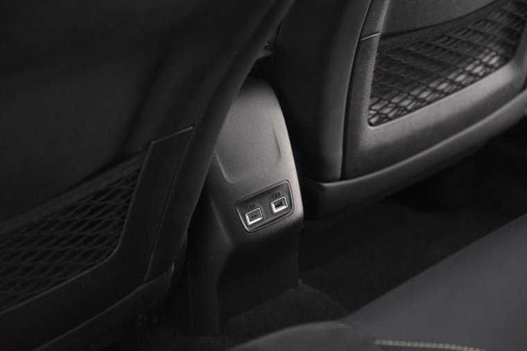 Vehicle Image 39