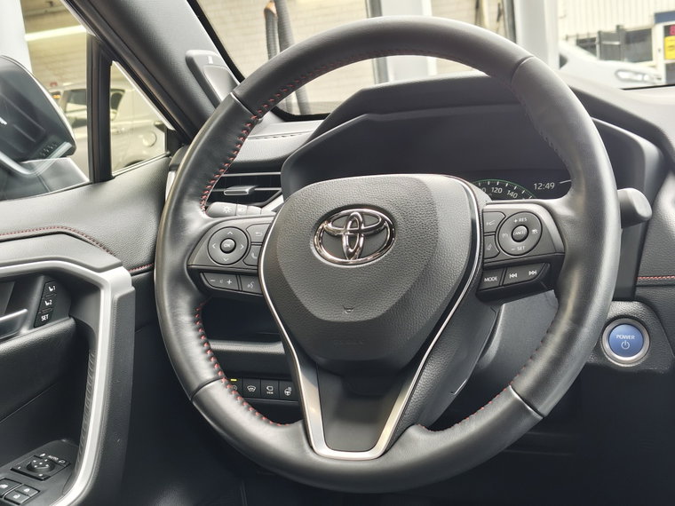 Vehicle Image 9