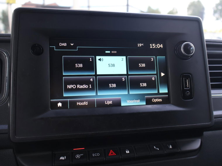 Vehicle Image 28
