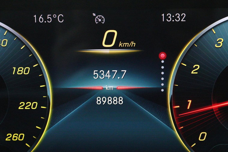 Vehicle Image 13