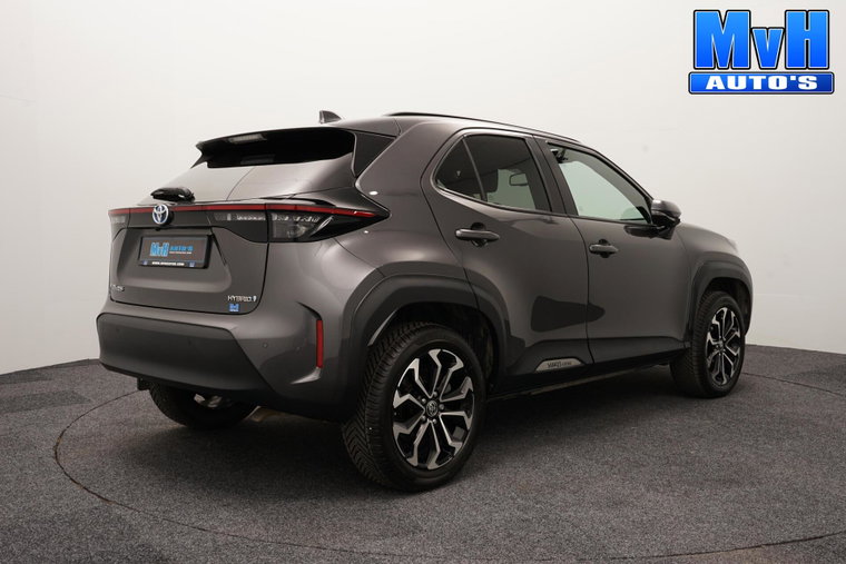 Vehicle Image 21
