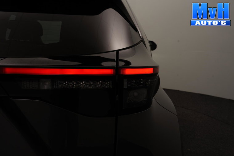 Vehicle Image 38