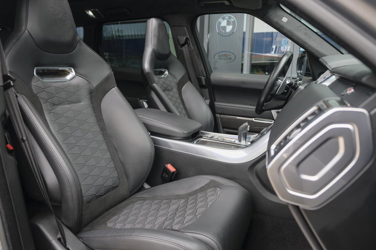 Vehicle Image 12