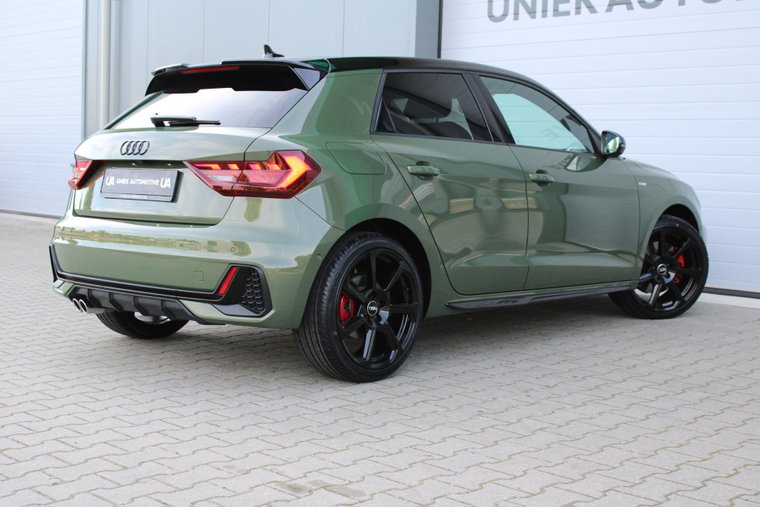 Vehicle Image 60
