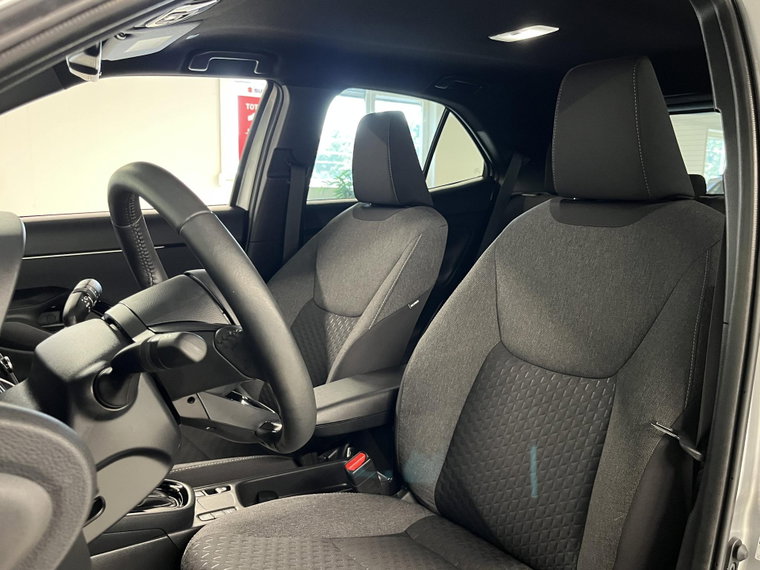 Vehicle Image 14