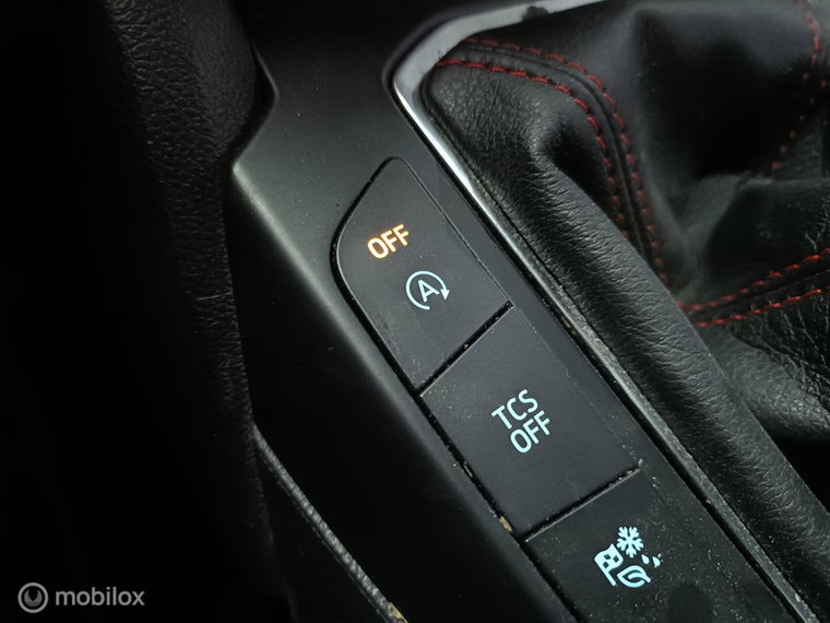 Vehicle Image 26