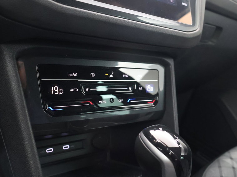 Vehicle Image 40