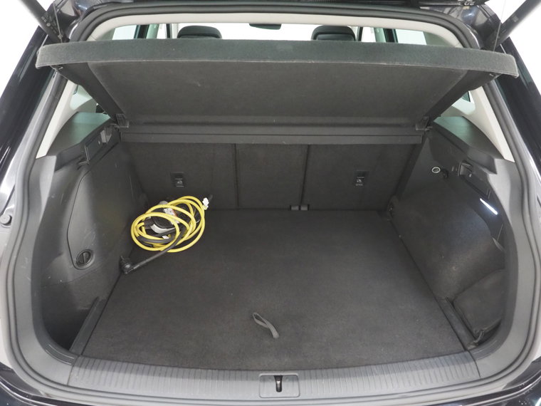 Vehicle Image 38