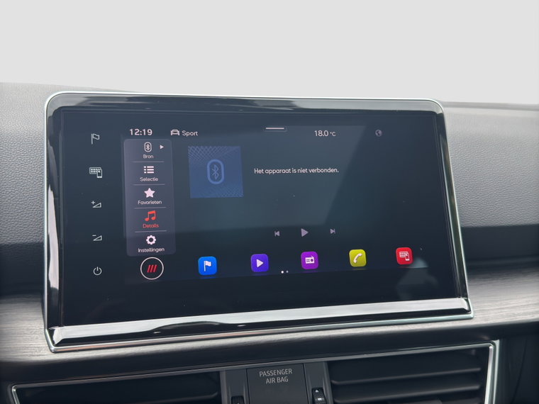 Vehicle Image 18