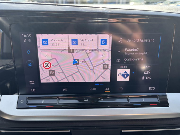 Vehicle Image 17