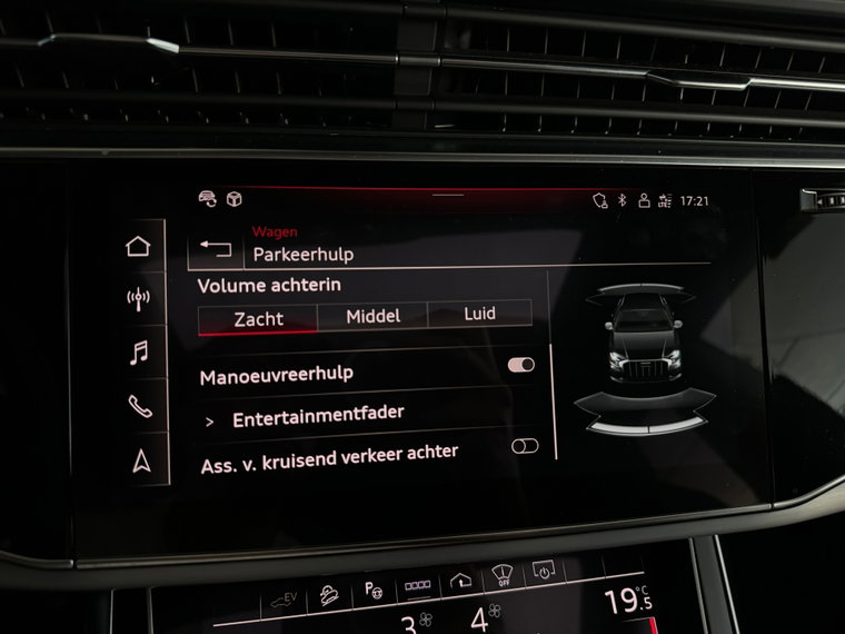 Vehicle Image 37