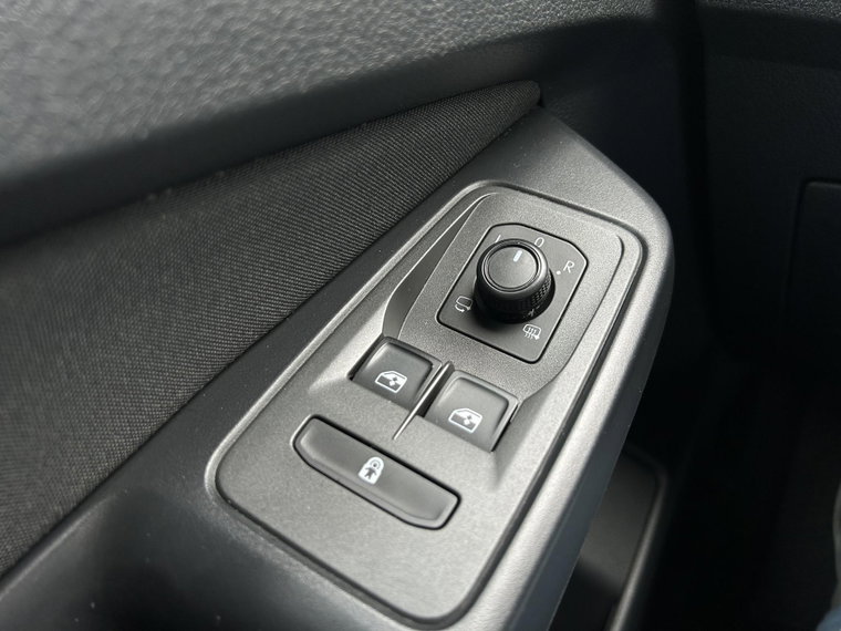 Vehicle Image 27