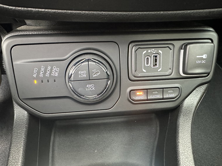 Vehicle Image 26