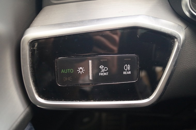 Vehicle Image 17