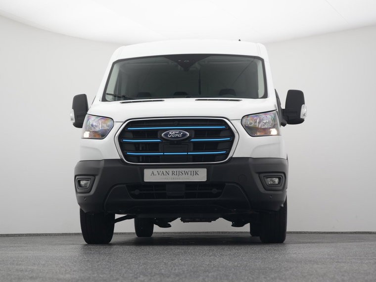 Vehicle Image 35