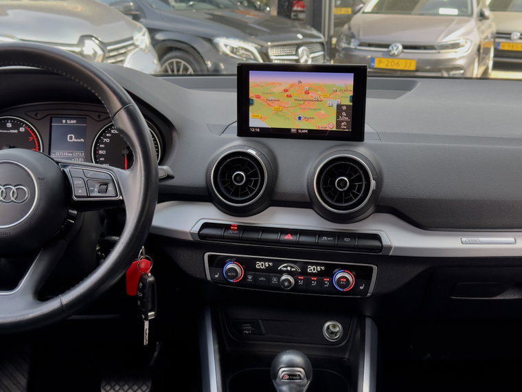 Vehicle Image 15