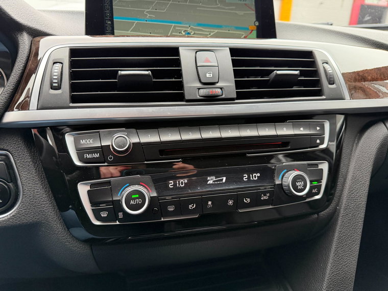 Vehicle Image 29