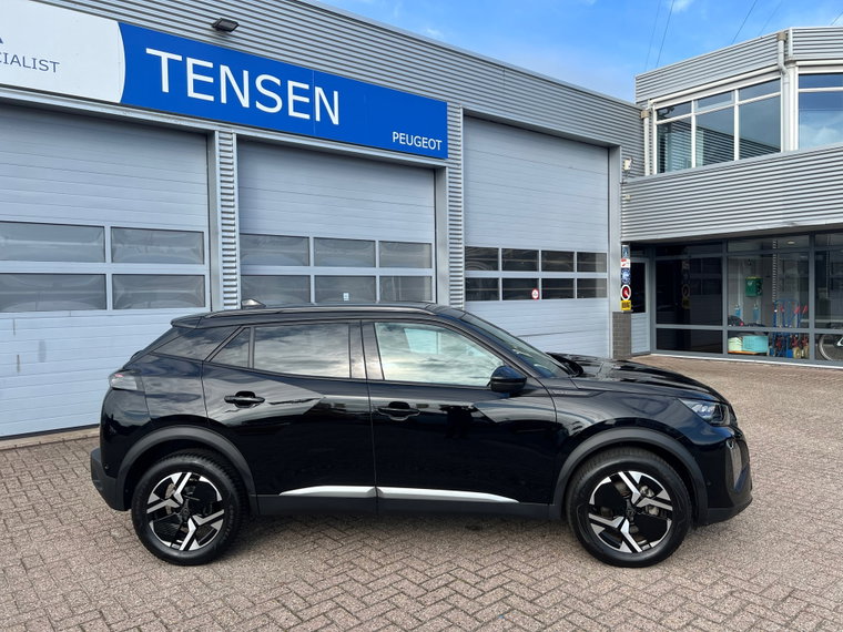 Vehicle Image 11
