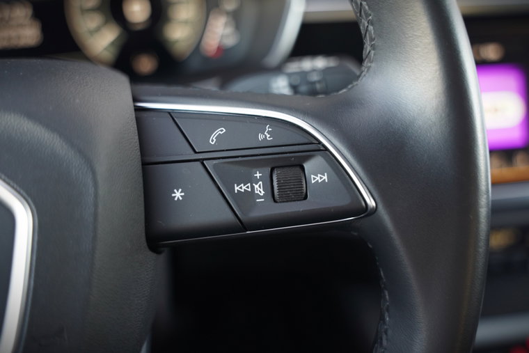 Vehicle Image 35