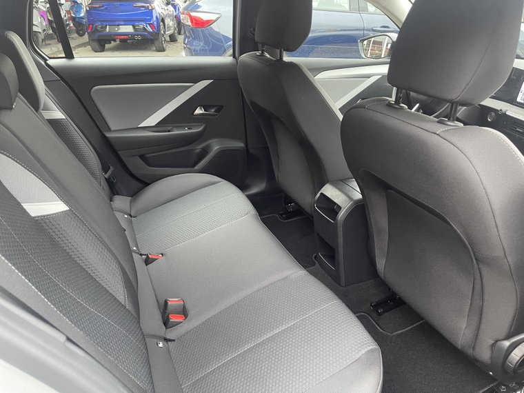Vehicle Image 38