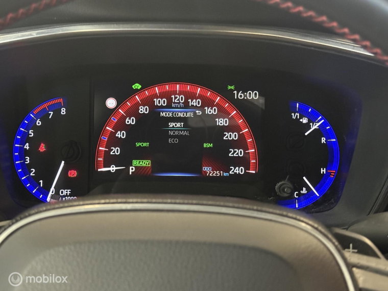 Vehicle Image 14