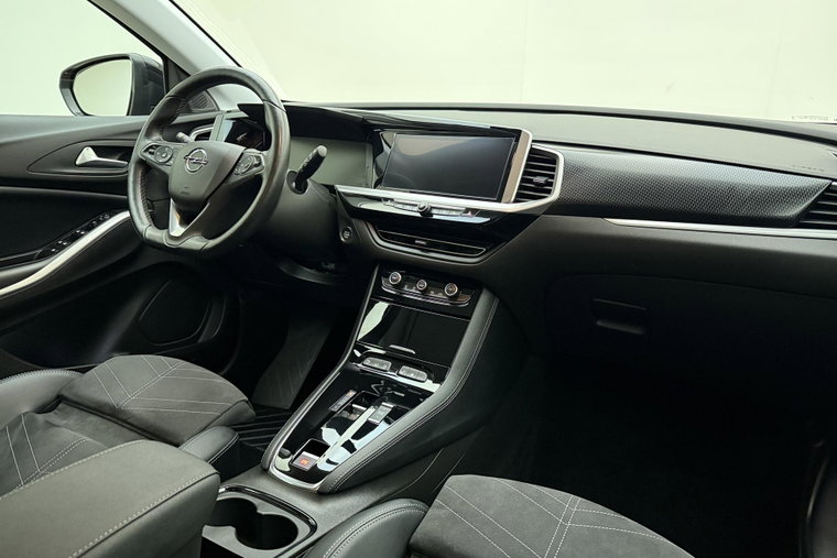 Vehicle Image 15