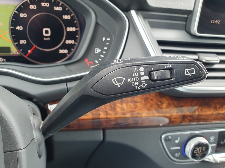 Vehicle Image 40