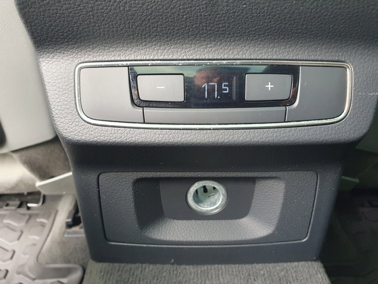 Vehicle Image 53