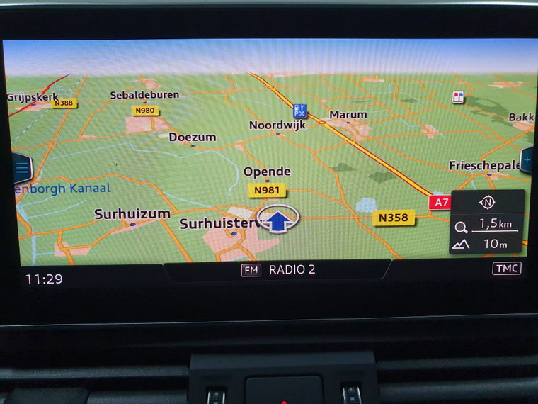 Vehicle Image 11